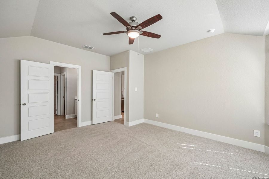 Spacious, unfurnished interior of a new home in Stetson Ridge, Marion (Image 31).