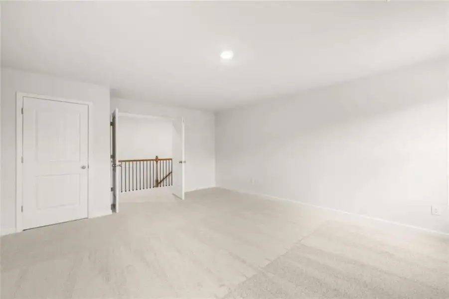 Spacious, unfurnished interior of a new home in Holland Estates, Powder Springs (Image 35). Spacious, unfurnished interior of a new home in Holland Estates, Powder Springs (Image 35).