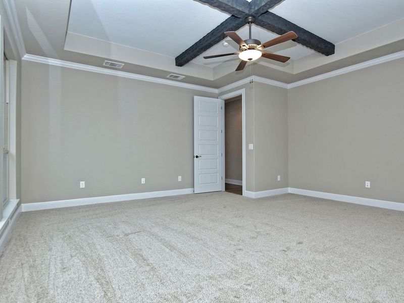 Representative unfurnished interior of a home built from the Madera II by Giddens Homes in Scofield Farms Estates, Georgetown (Image 408).