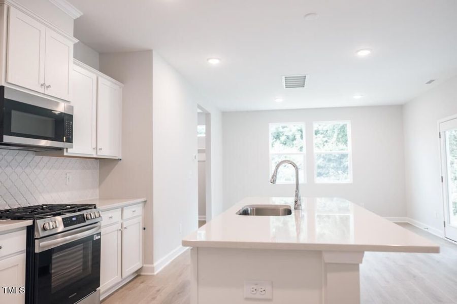 Furnished interior view inside a new home in Gregory Village, Lillington (Image 76).