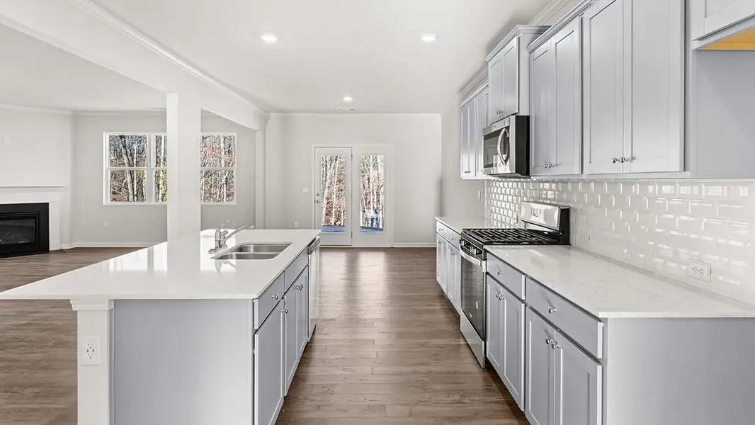Furnished interior view inside a new home in Falcon Landing, Gainesville (Image 5).