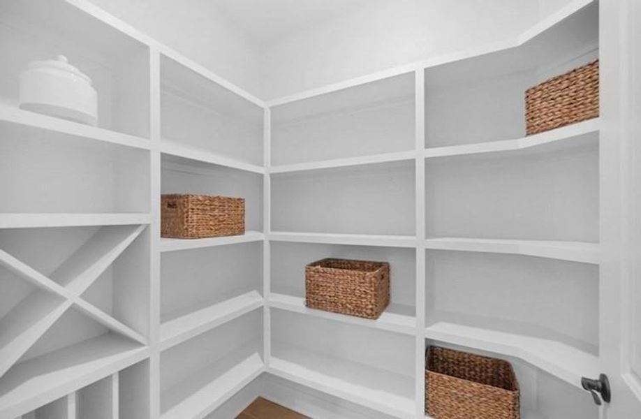 Walk-in Pantry