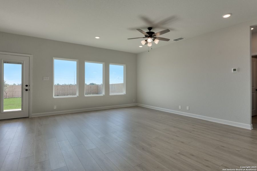 Spacious, unfurnished interior of a new home in Cordova Trails, Seguin (Image 34). Spacious, unfurnished interior of a new home in Cordova Trails, Seguin (Image 34).