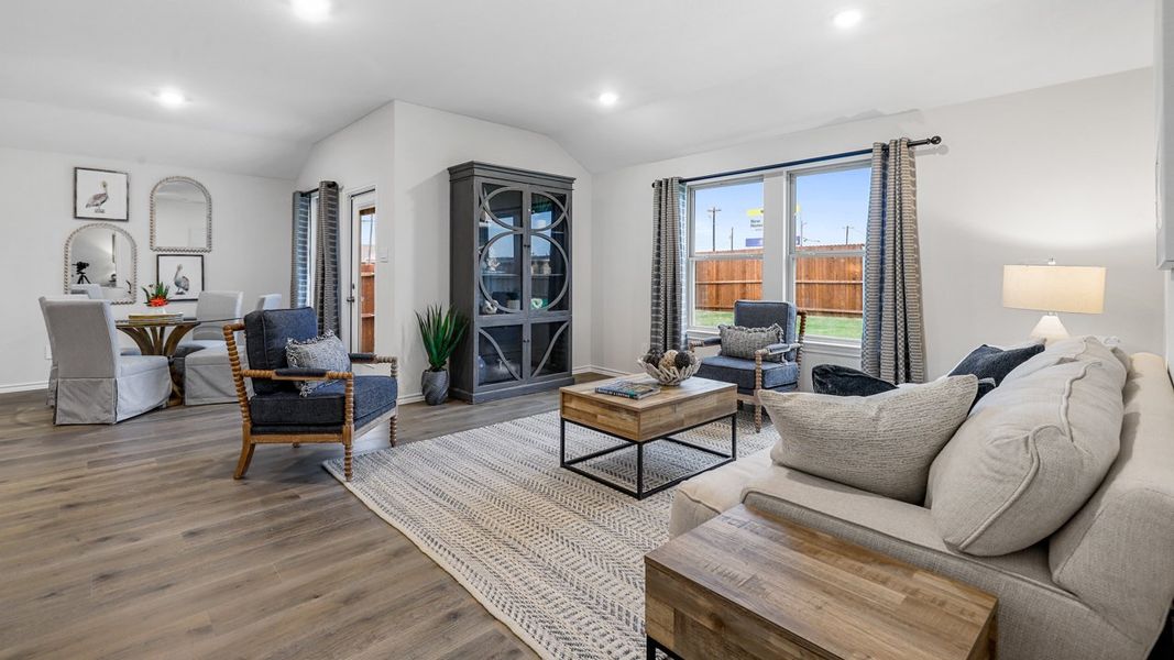 Furnished interior view inside a new home in Stonewyck Farms, Ennis (Image 22). Furnished interior view inside a new home in Stonewyck Farms, Ennis (Image 22).