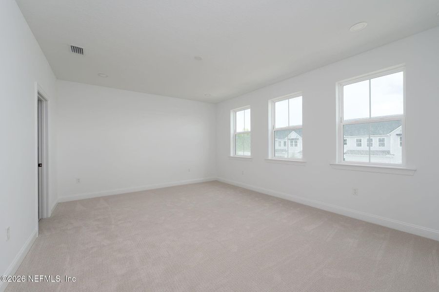 Spacious, unfurnished interior of a new home in , St. Augustine (Image 17).