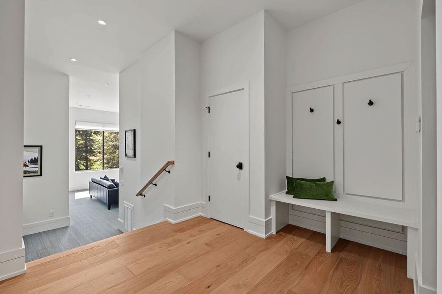 Image 101 of a home in .
