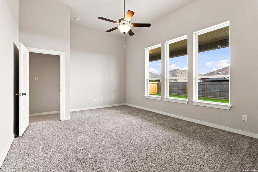 Spacious, unfurnished interior of a new home in Cordova Crossing, Seguin (Image 24).