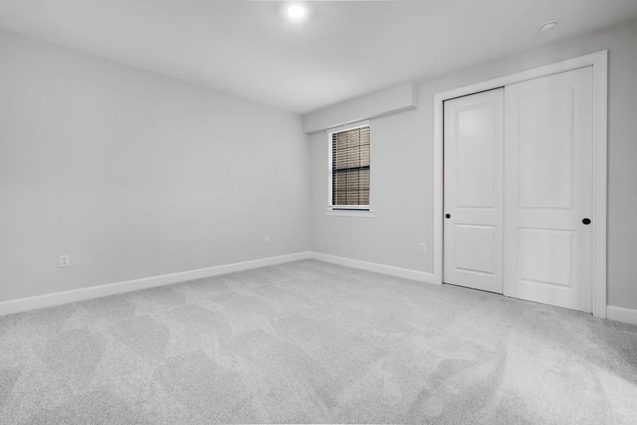 Spacious, unfurnished interior of a new home in Esplanade by the Islands Coach Homes, Naples (Image 10).