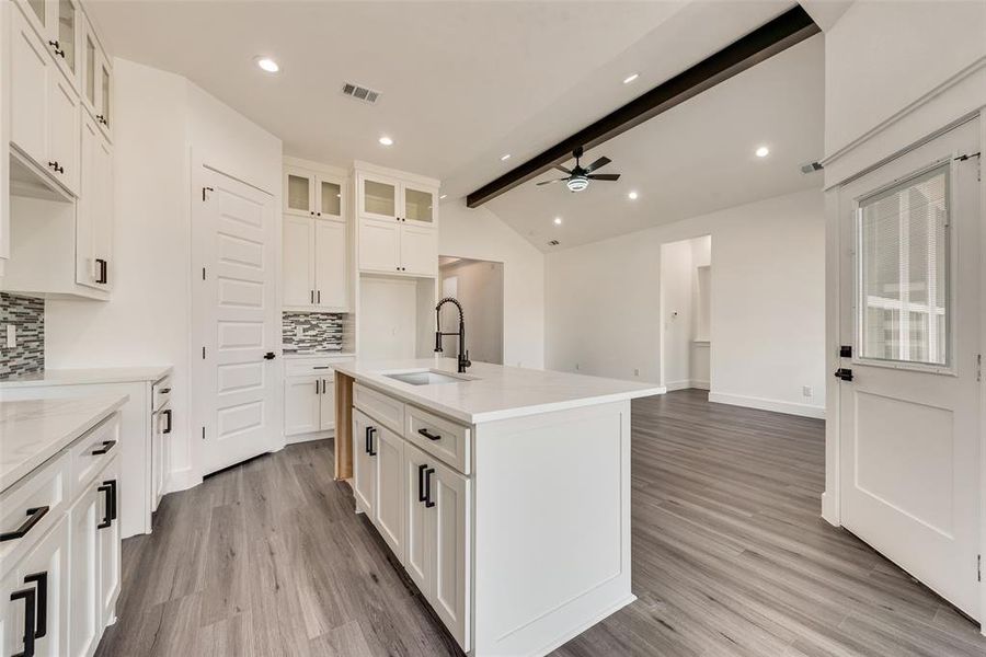 Furnished interior view inside a new home in , Dallas (Image 8).