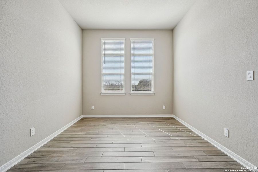 Spacious, unfurnished interior of a new home in Carmel Ranch, Schertz (Image 33).