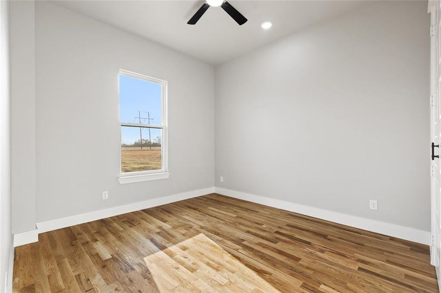 Spacious, unfurnished interior of a new home in , Palmer (Image 23).