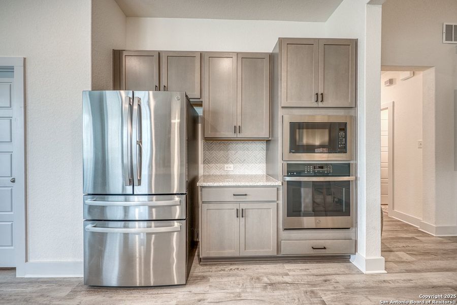 Furnished interior view inside a new home in Hunters Ranch, San Antonio (Image 11). Furnished interior view inside a new home in Hunters Ranch, San Antonio (Image 11).