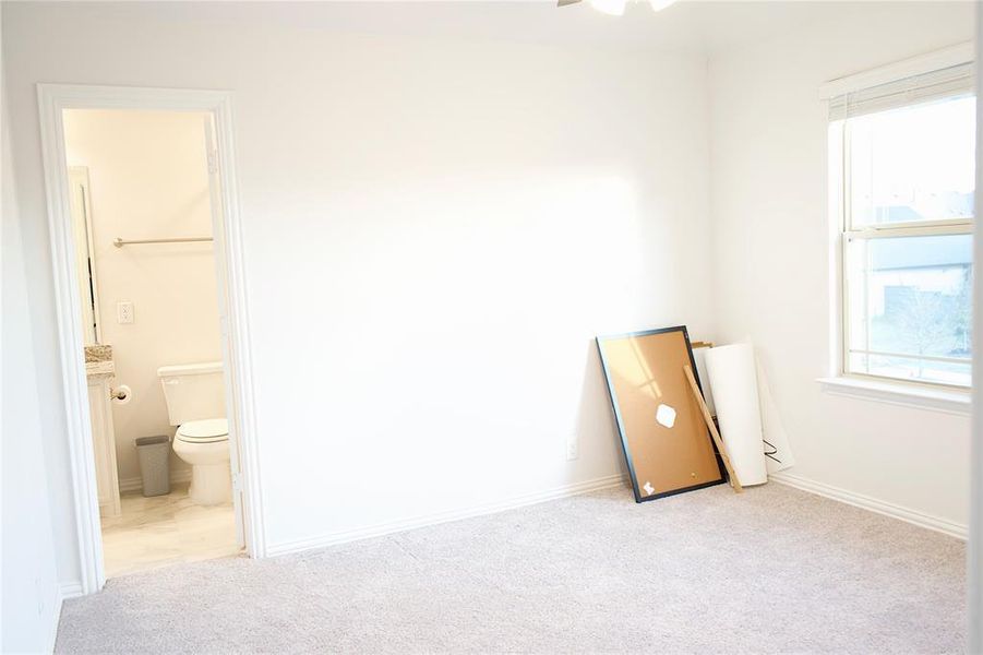Spacious, unfurnished interior of a new home in , Little Elm (Image 19).