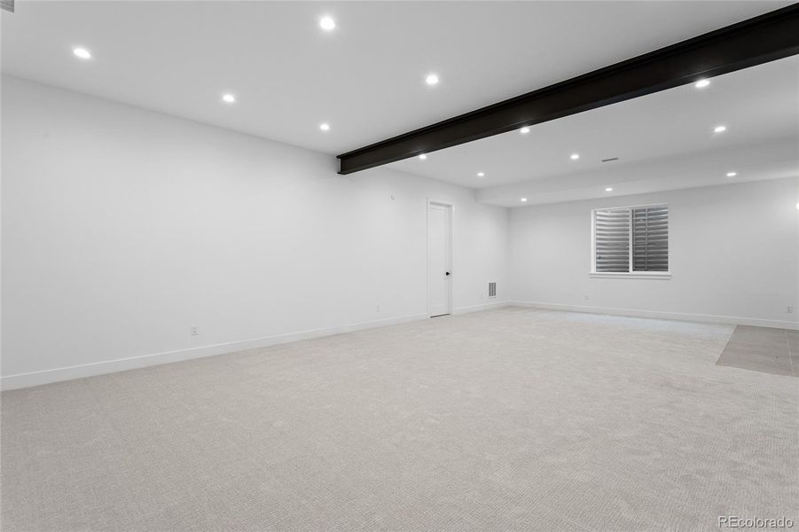 Spacious, unfurnished interior of a new home in , Denver (Image 25).
