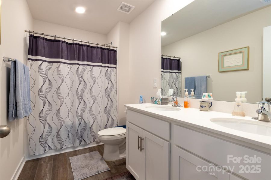 Furnished interior view inside a new home in , Kings Mountain (Image 21).