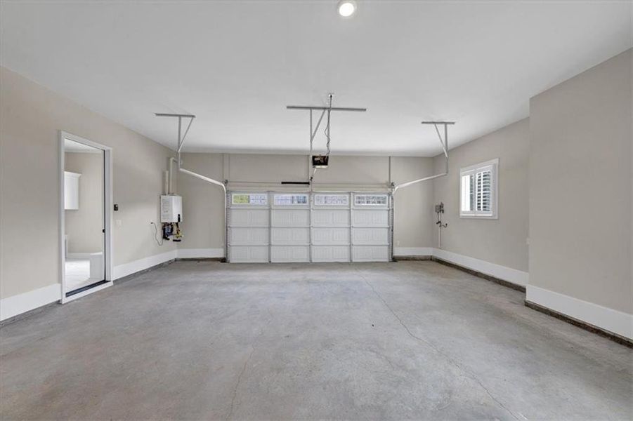 Spacious, unfurnished interior of a new home in , Ball Ground (Image 21).