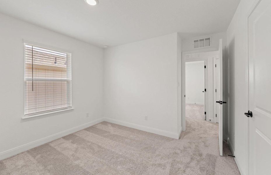 Spacious, unfurnished interior of a new home in Patterson Ranch, Georgetown (Image 16).