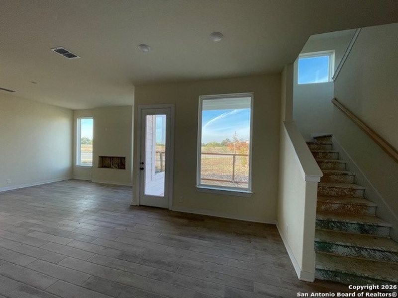 Spacious, unfurnished interior of a new home in The Crossvine, Schertz (Image 12).