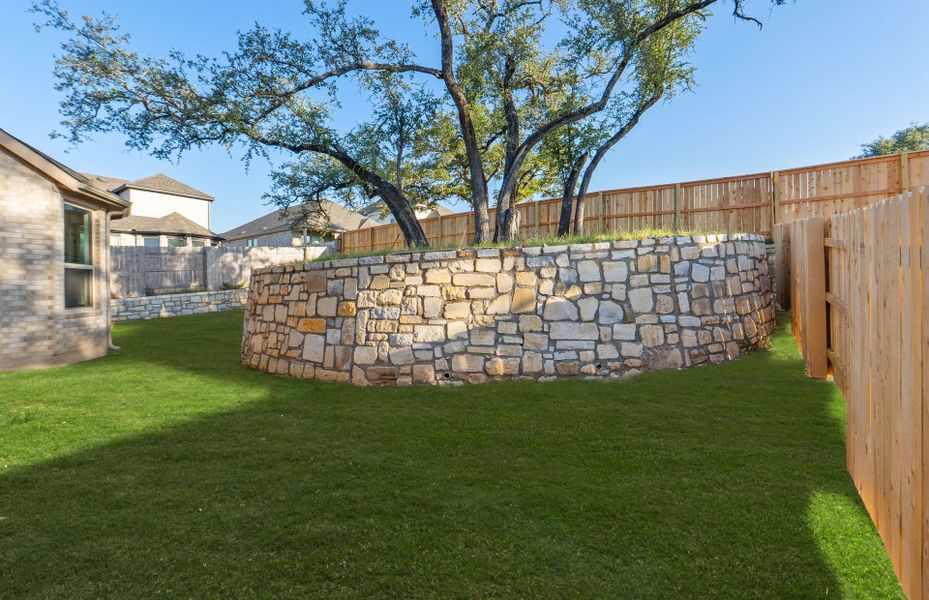Exterior details and patio area of a home in Crescent Bluff, Georgetown (Image 24).