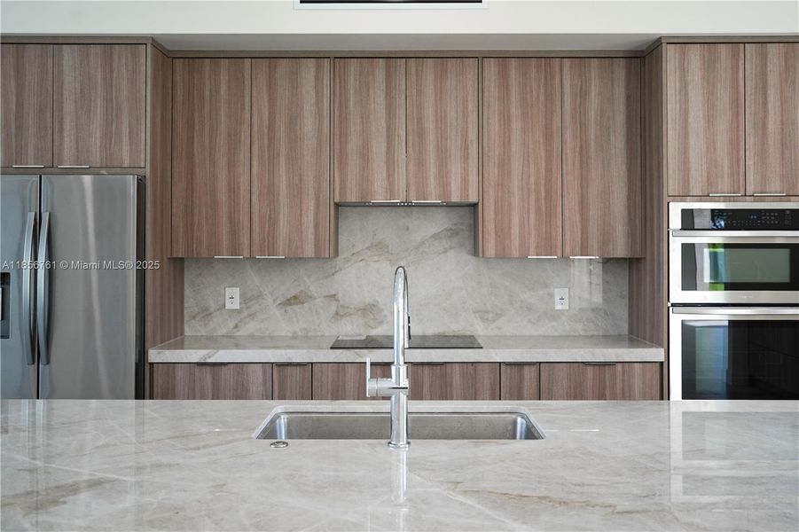 Image 79 of a home in .