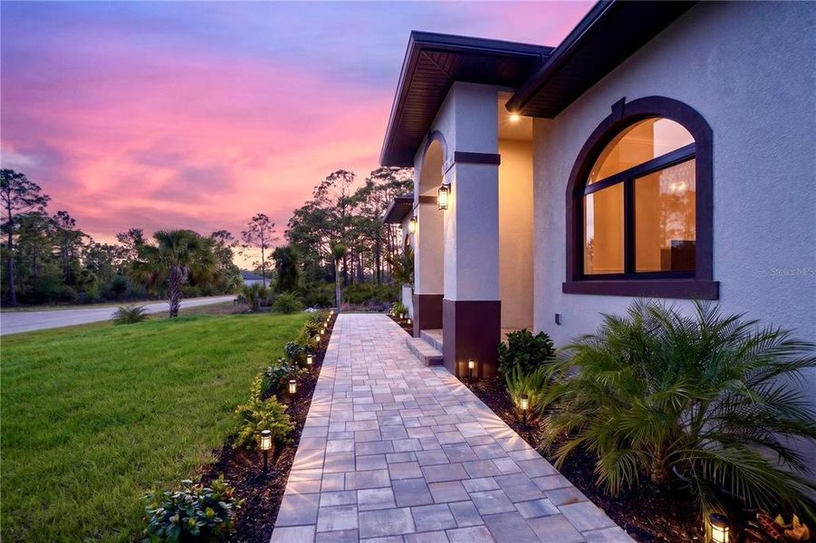 Exterior details and patio area of a home in , Port Charlotte (Image 42).