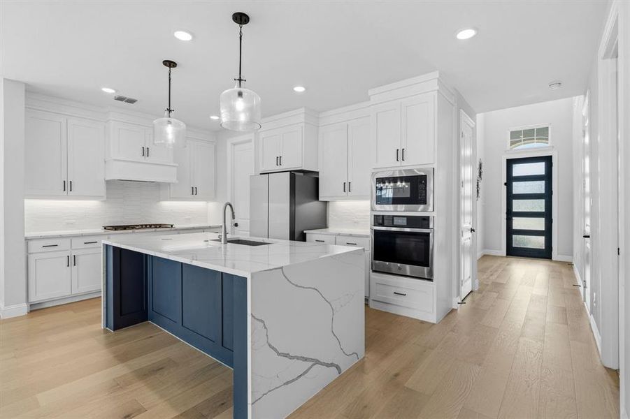 Furnished interior view inside a new home in Lexington Frisco, Frisco (Image 9).