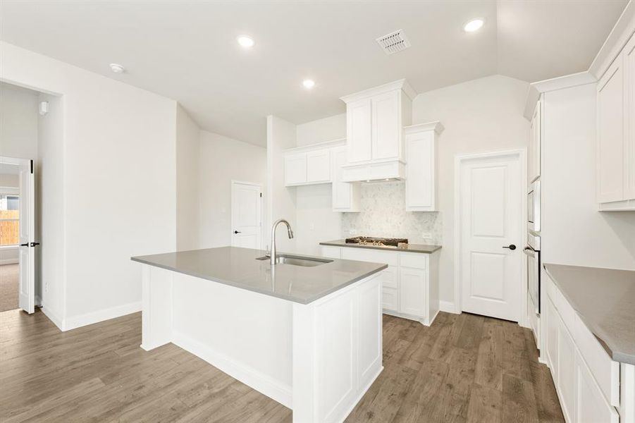 Furnished interior view inside a new home in Sable Creek, Sanger (Image 9). Furnished interior view inside a new home in Sable Creek, Sanger (Image 9).