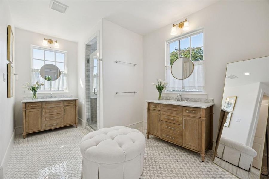 Furnished interior view inside a new home in , Dallas (Image 16).