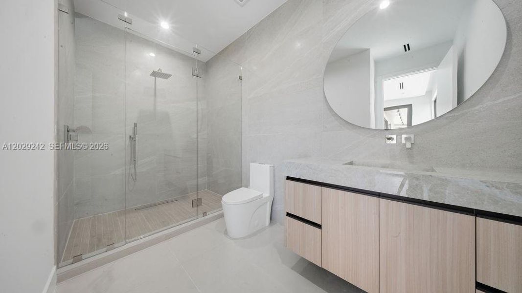Furnished interior view inside a new home in , Fort Lauderdale (Image 43).