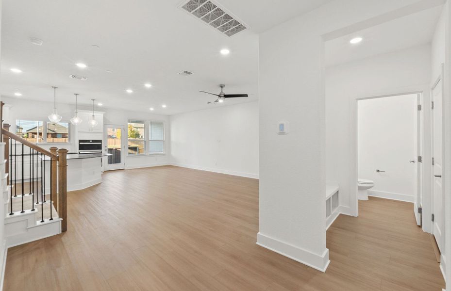 Spacious, unfurnished interior of a new home in Northpoint at Old Settlers, Round Rock (Image 11). Spacious, unfurnished interior of a new home in Northpoint at Old Settlers, Round Rock (Image 11).