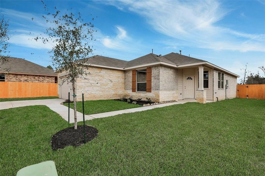 Image 34 of a home in Splendora Fields.