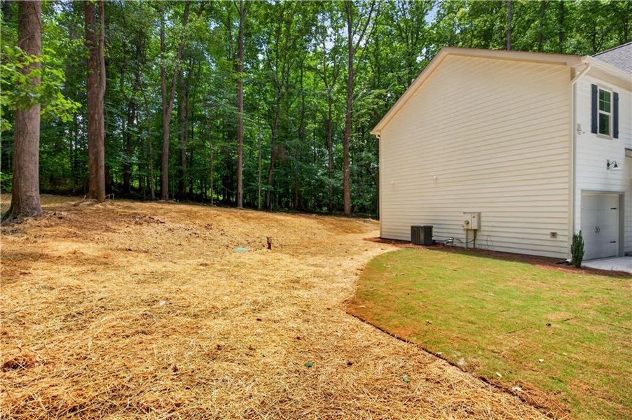 Exterior details and patio area of a home in , Dawsonville (Image 29).