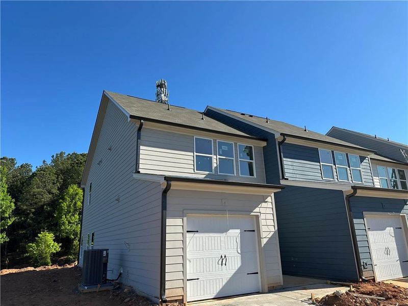 Image 21 of a home in Laurelwood. Image 21 of a home in Laurelwood.