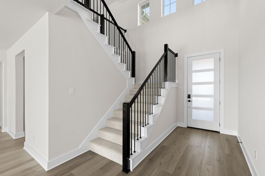 Spacious, unfurnished interior of a new home in Inspiration Collection 60 at Painted Tree, McKinney (Image 13). Spacious, unfurnished interior of a new home in Inspiration Collection 60 at Painted Tree, McKinney (Image 13).