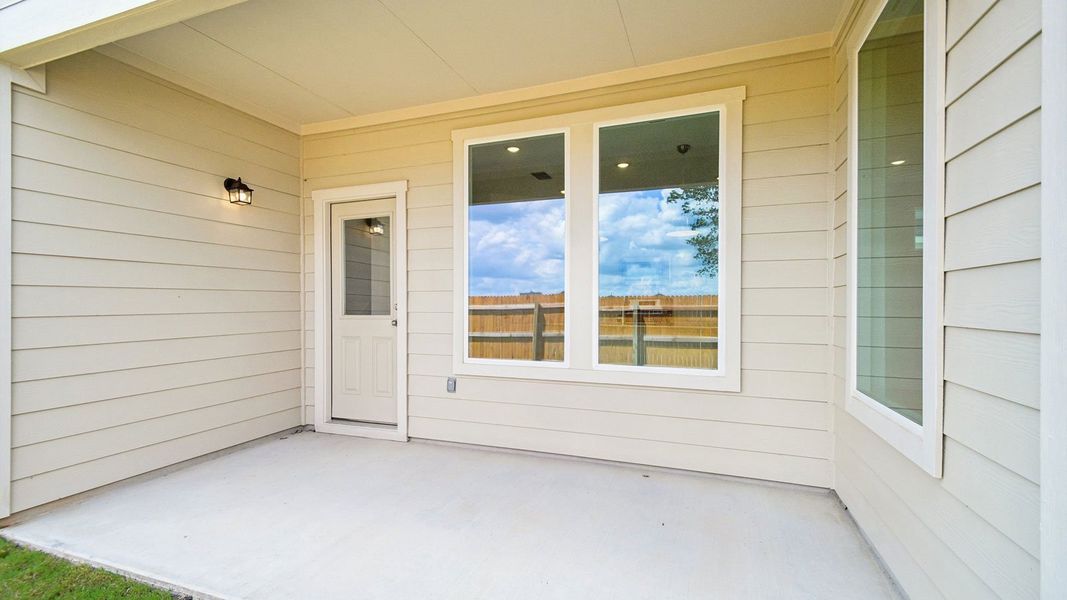 Exterior details and patio area of a home in Valverde, Bastrop (Image 4). Exterior details and patio area of a home in Valverde, Bastrop (Image 4).