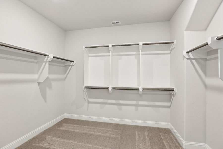 Spacious, unfurnished interior of a new home in Woodhavyn 40', Magnolia (Image 17). Spacious, unfurnished interior of a new home in Woodhavyn 40', Magnolia (Image 17).