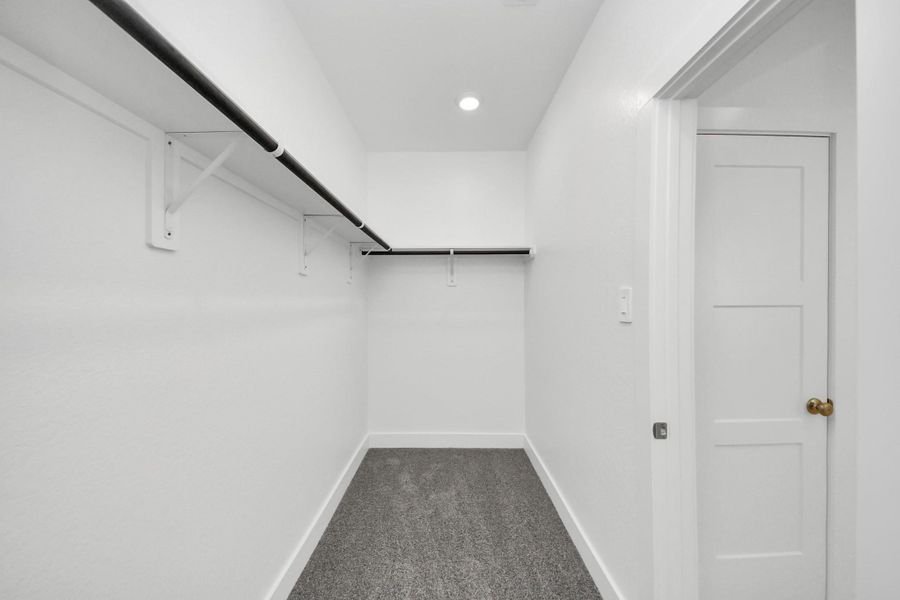 Spacious, unfurnished interior of a new home in Laurel Landing: Landmark Collection, Alvin (Image 31).