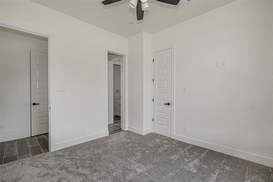 Spacious, unfurnished interior of a new home in , Grand Prairie (Image 15).