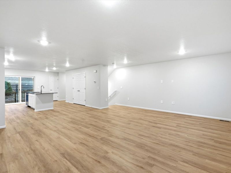 Spacious, unfurnished interior of a new home in Three Hills, Morrison (Image 16).