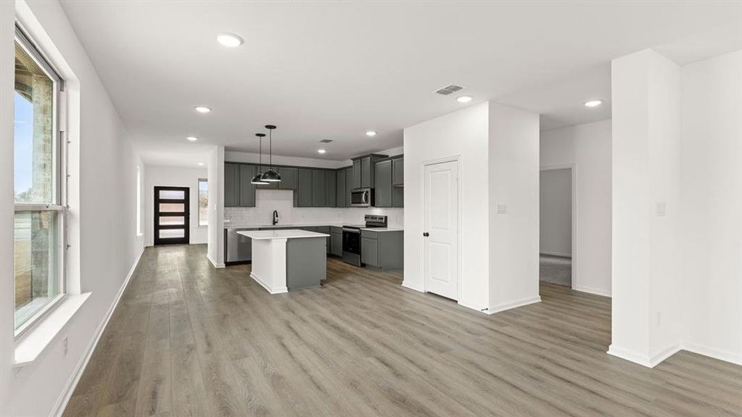 Spacious, unfurnished interior of a new home in Churchill 40s, Anna (Image 23). Spacious, unfurnished interior of a new home in Churchill 40s, Anna (Image 23).