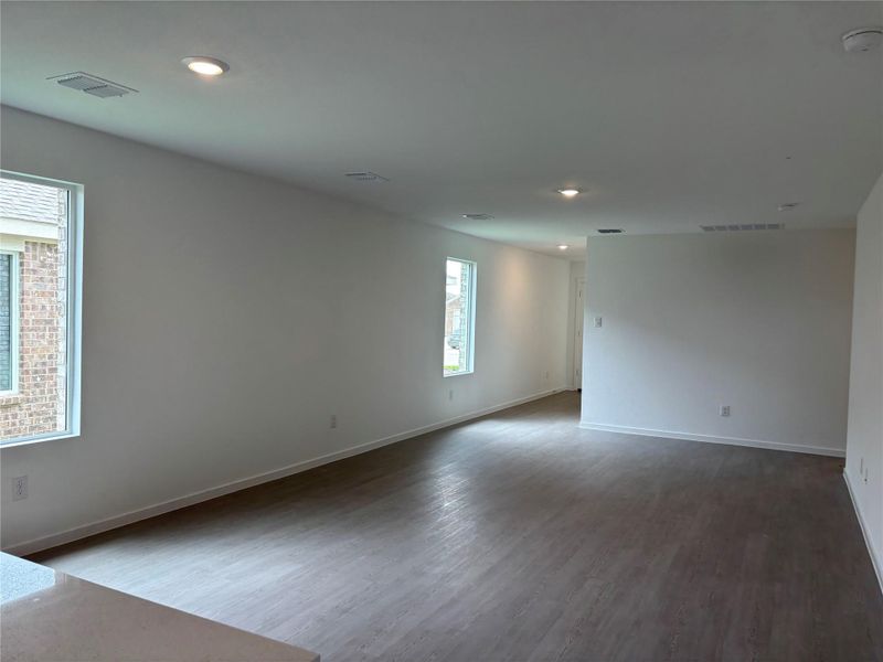Spacious, unfurnished interior of a new home in Esperanza, Richmond (Image 15). Spacious, unfurnished interior of a new home in Esperanza, Richmond (Image 15).