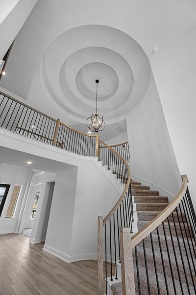 Spacious, unfurnished interior of a new home in Sienna, Missouri City (Image 19).