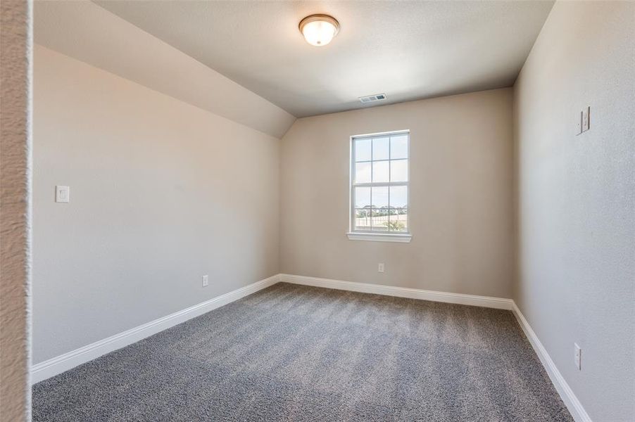 Spacious, unfurnished interior of a new home in , Mansfield (Image 37).