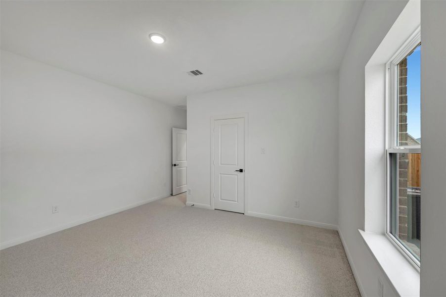 Spacious, unfurnished interior of a new home in The Grand Prairie 50’, Hockley (Image 32).