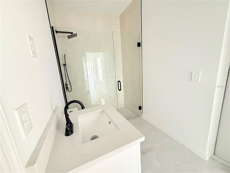 Image 16 of a home in .