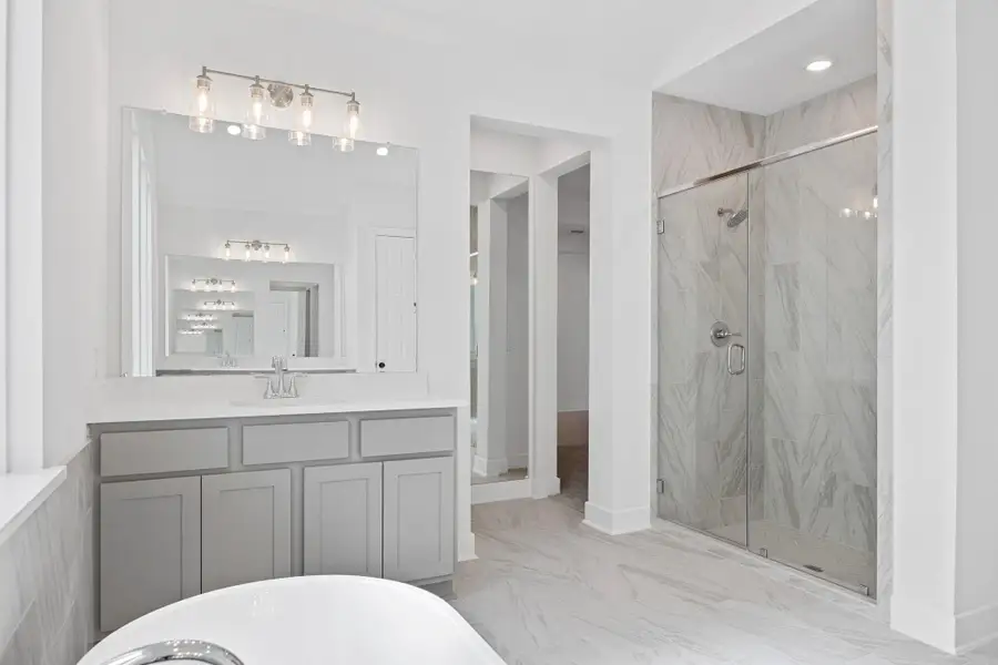 Representative image. Features, specifications, selections and colors may vary. Representative image. Features, specifications, selections and colors may vary.