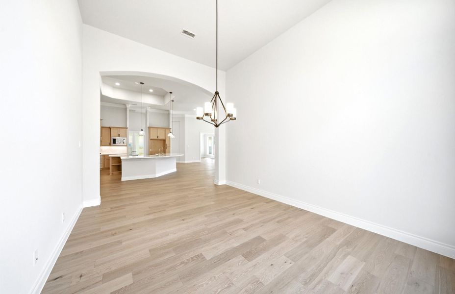 Spacious, unfurnished interior of a new home in Artavia 70′, Conroe (Image 44).