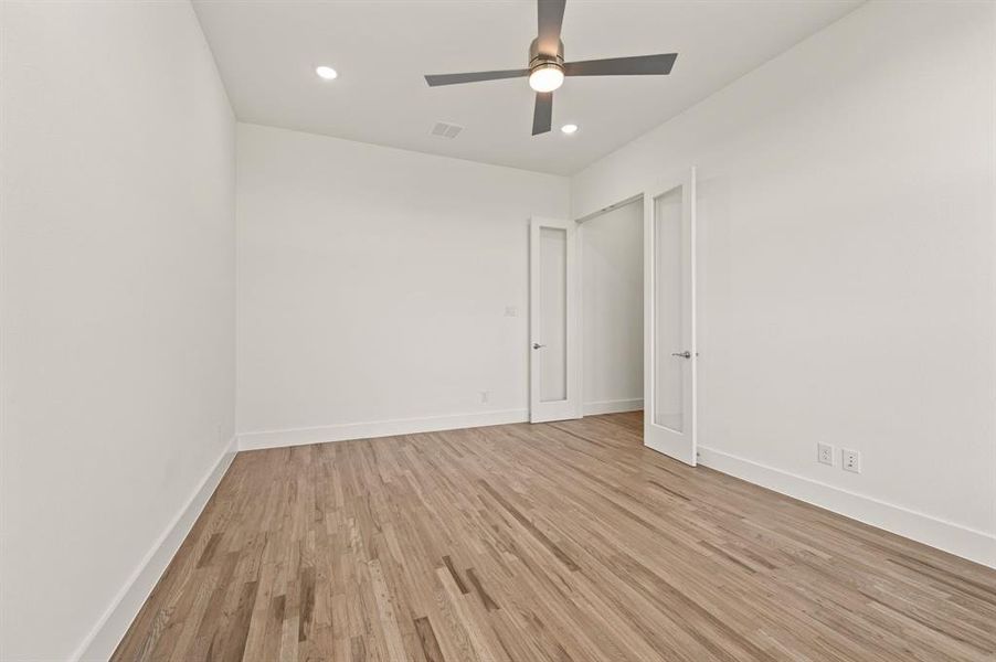 Spacious, unfurnished interior of a new home in Settlers Glen, New Fairview (Image 26).