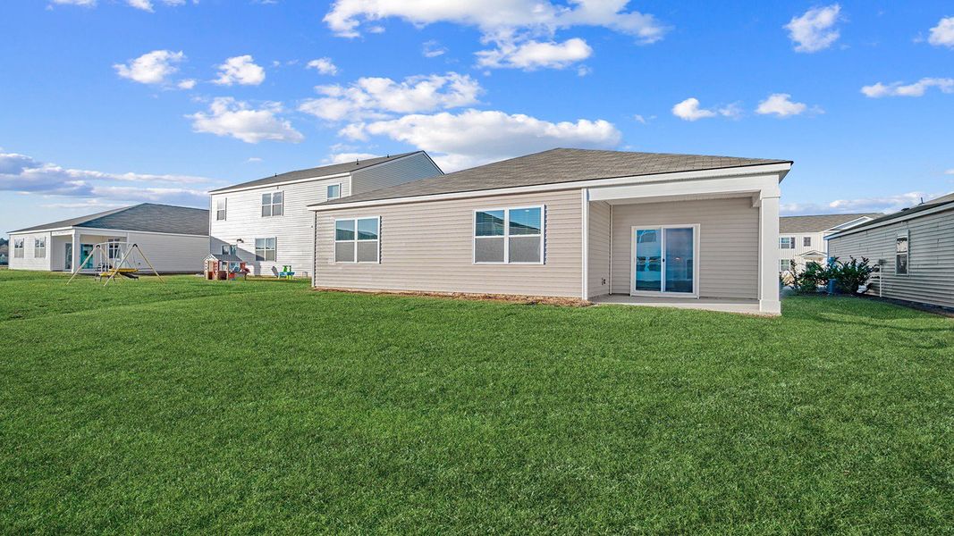Exterior details of a home in The Lakes at North Glynn, Brunswick (Image 26).