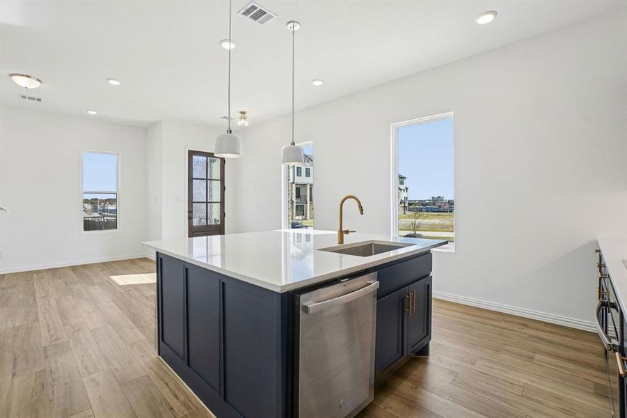 14-web-or-mls-1102 Bexar Ln-S1411-014 14-web-or-mls-1102 Bexar Ln-S1411-014